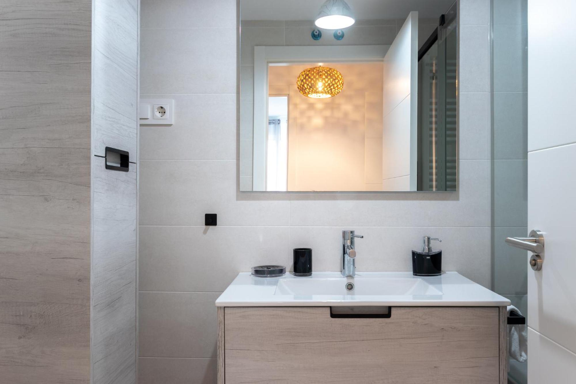 Xirimiri Apartment By People Rentals Билбао Екстериор снимка